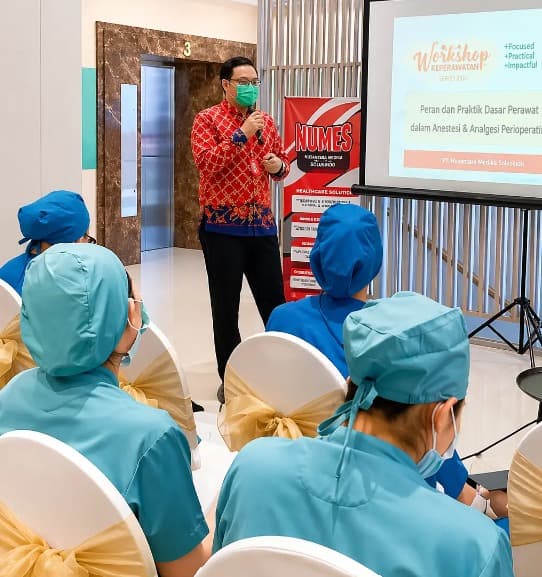 Dokumentasi Praktik Medis dan Pelatihan Klinis Nyata di NUMES Academy